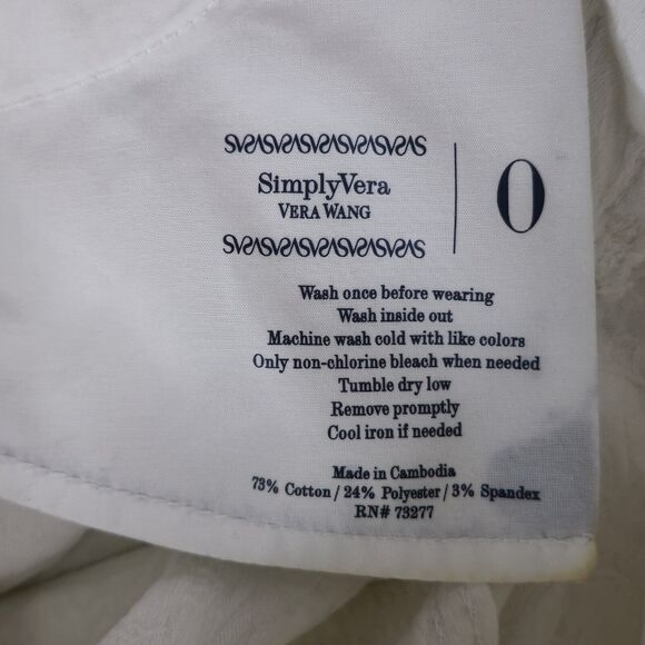 SimplyVera Vera Wang White Bermuda Shorts Womens 0 Textured Embossed Fabric - Picture 12 of 14